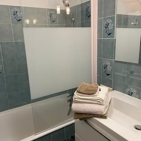 L'appart De La Sanary, Confort Absolu, A Pied, Port, Plage, Clim Et Garage Prive * Sanary-sur-Mer